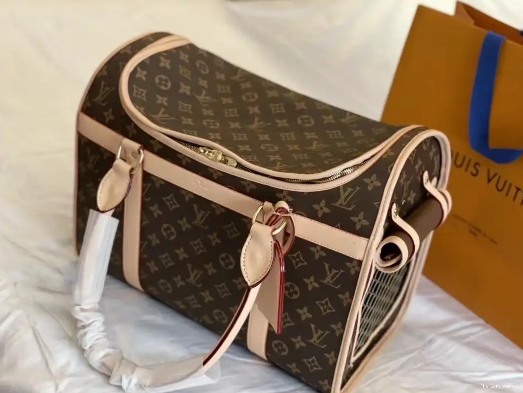 CUSTOM PET BAG LV 0524